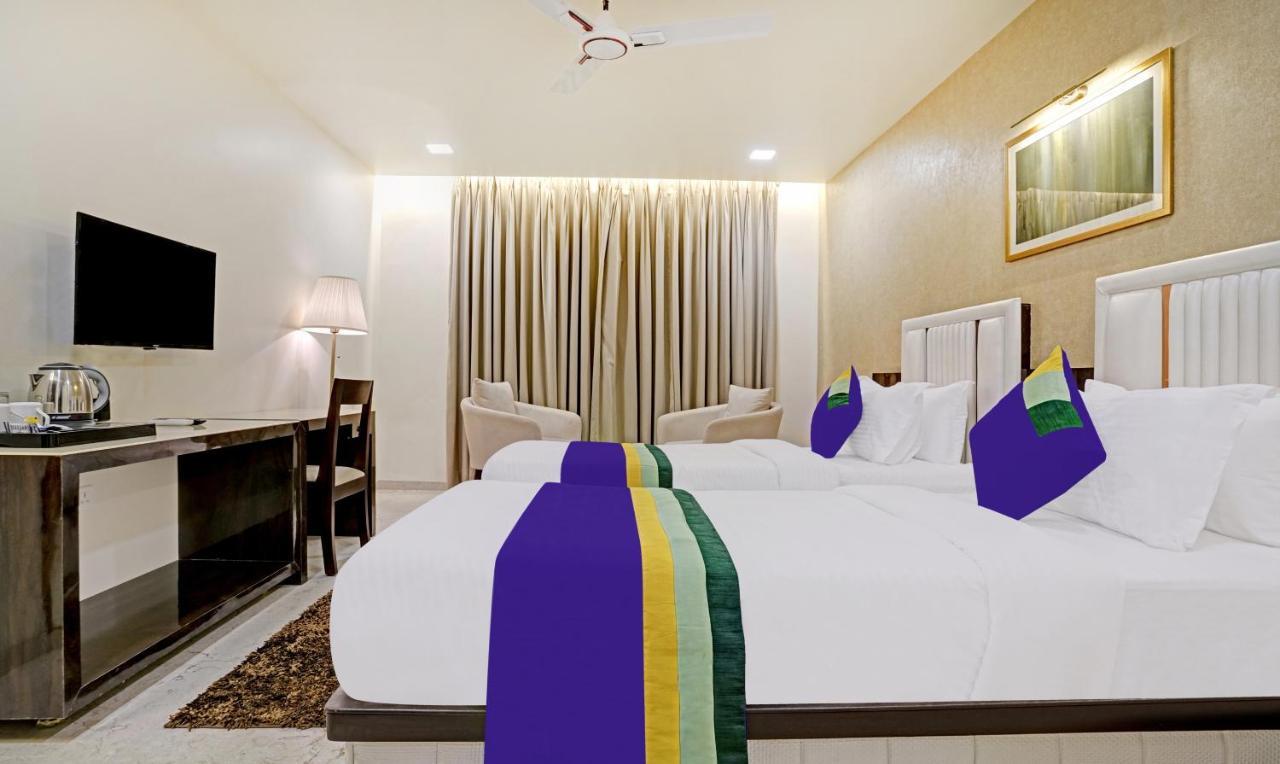 Treebo Premium Golden Bliss Trimurti Nagar Square นาคปุระ ภายนอก รูปภาพ