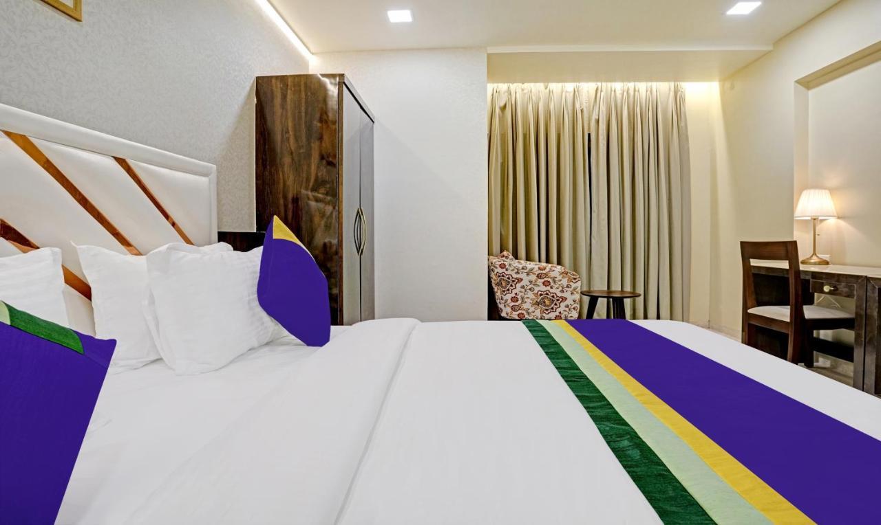 Treebo Premium Golden Bliss Trimurti Nagar Square นาคปุระ ภายนอก รูปภาพ
