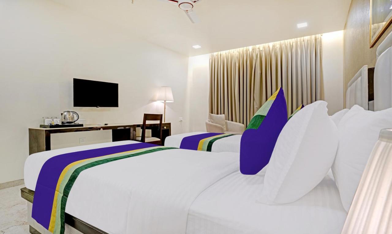 Treebo Premium Golden Bliss Trimurti Nagar Square นาคปุระ ภายนอก รูปภาพ