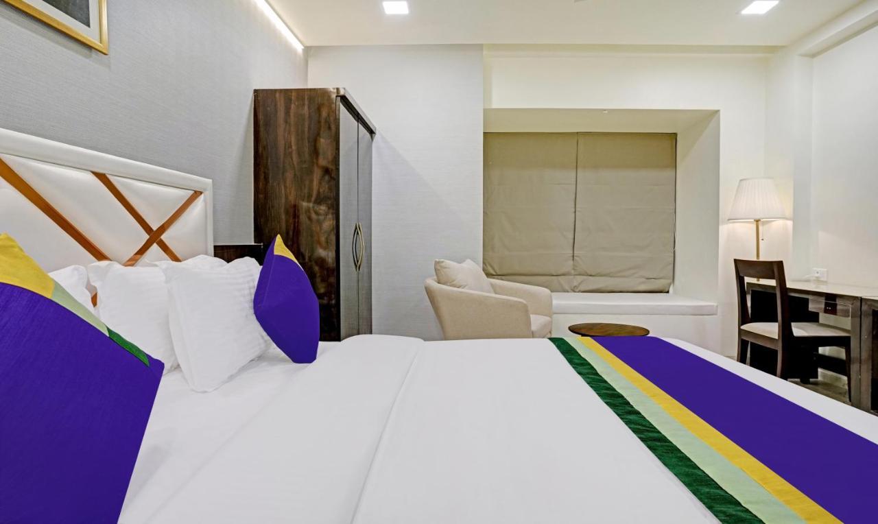 Treebo Premium Golden Bliss Trimurti Nagar Square นาคปุระ ภายนอก รูปภาพ