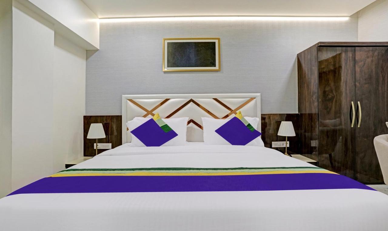 Treebo Premium Golden Bliss Trimurti Nagar Square นาคปุระ ภายนอก รูปภาพ